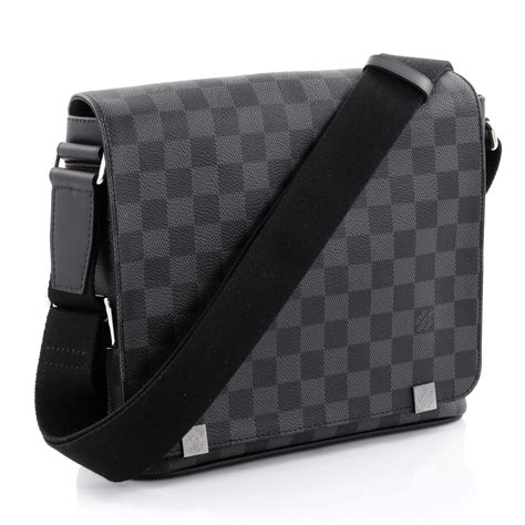 louis vuitton district messenger bag price